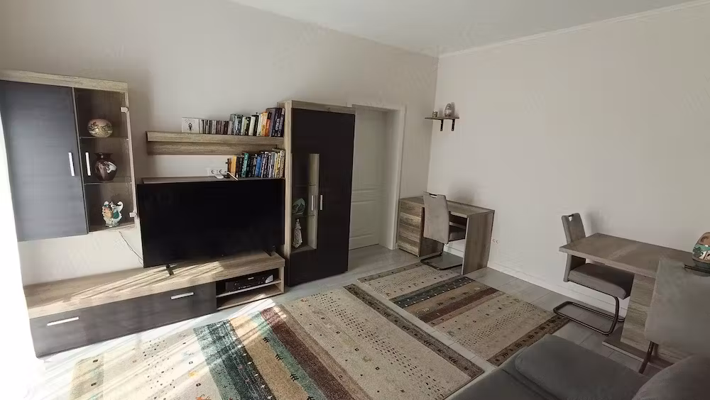 Apartament 2 camere complet mobilat si utilat cu loc de parcare in curte, spatii verzi, zona BRYTIM