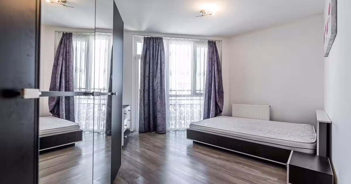 Apartament de vânzare cu 2 camere, mobilat în zona Banu Mărăcine, Arad