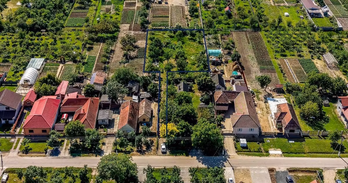 Teren Construcții intravilan de vânzare de 1594 mp, în Cicir