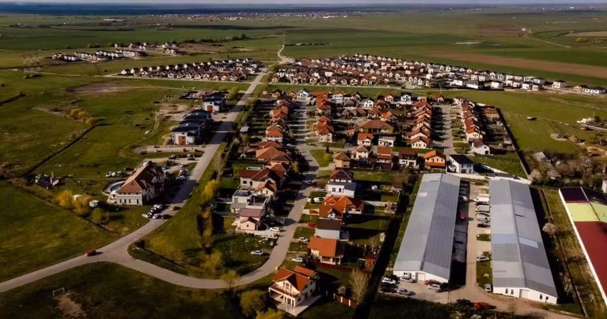Teren Construcții intravilan de vânzare de 823 mp, în zona Vest, Arad