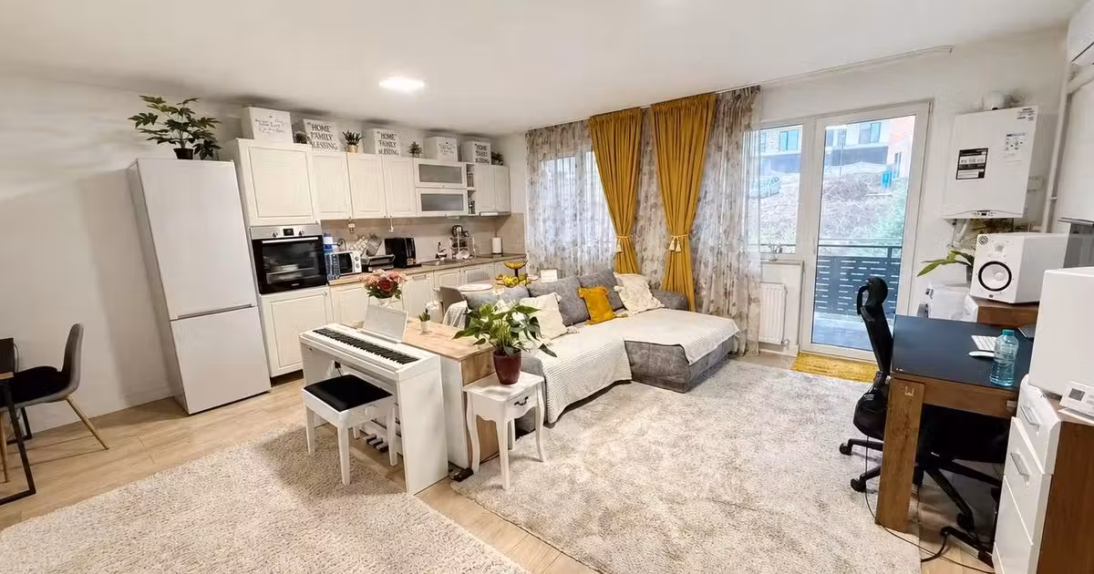 Apartament de vânzare cu 2 camere, mobilat în Florești