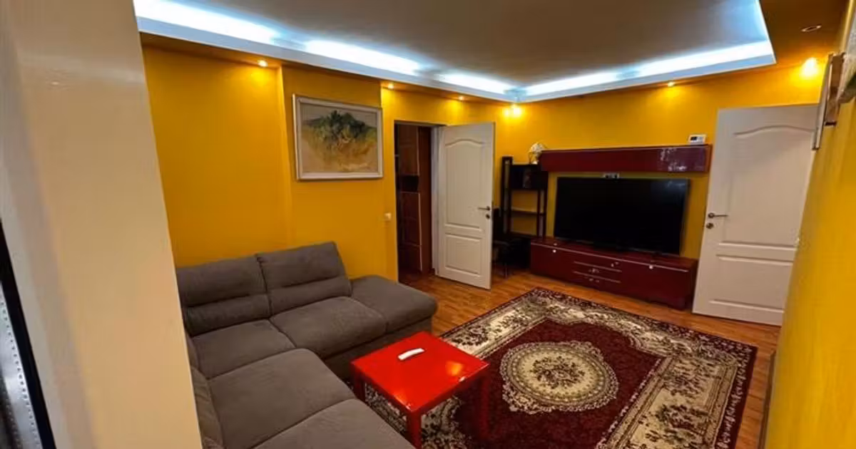 Apartament de vânzare cu 3 camere în zona Pajura, Sector 1