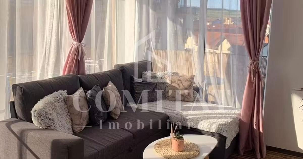 Apartament de vânzare cu 3 camere, mobilat în Florești