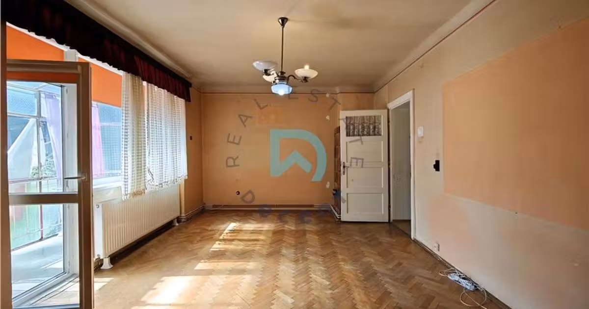 Apartament de vânzare cu 2 camere în zona Brașovul Vechi, Brașov