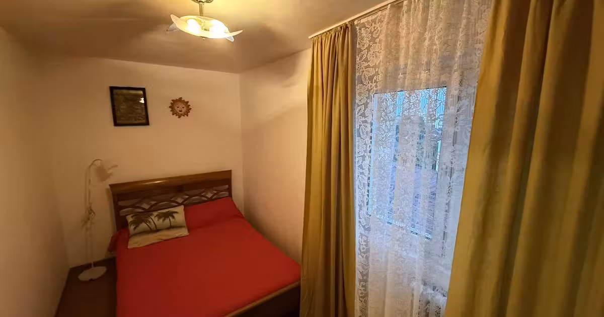 Apartament de vânzare cu 2 camere în zona Podu Roș, Iași