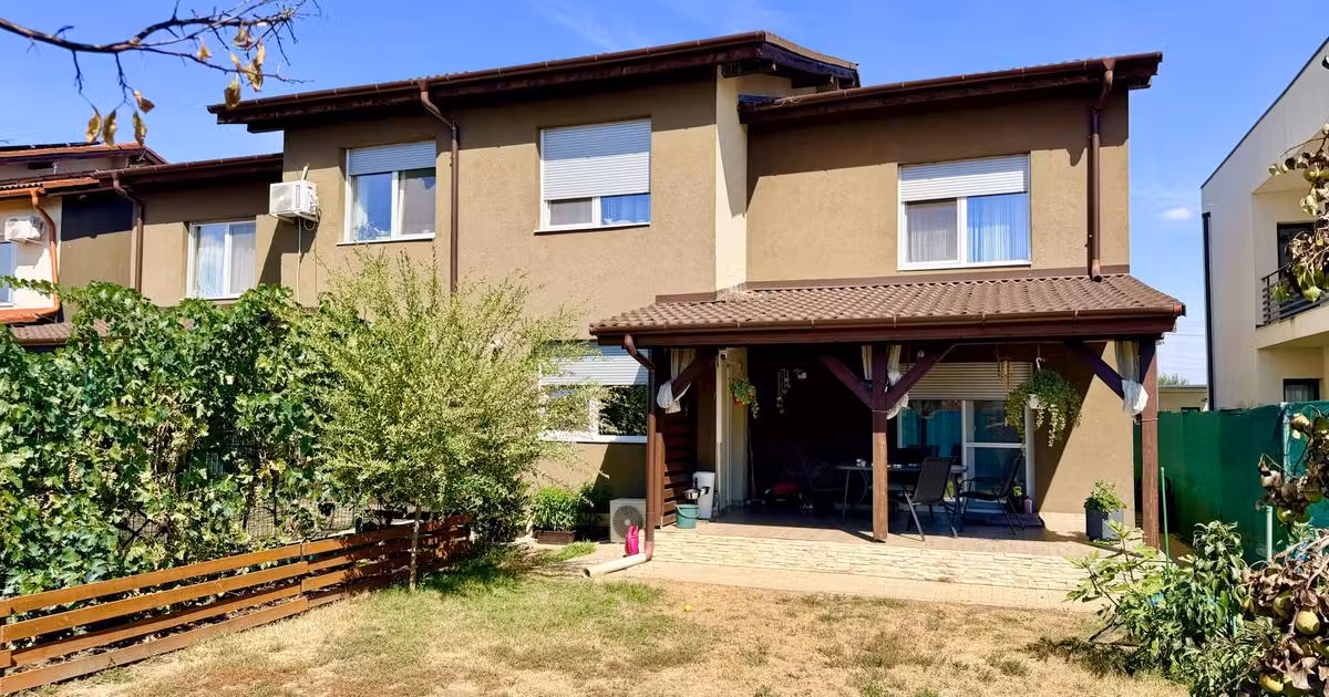 Duplex de vânzare cu 4 camere, mobilat în Chișoda