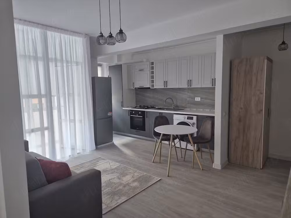 Inchiriez apartament cu 2 camere - cartier Visoianu