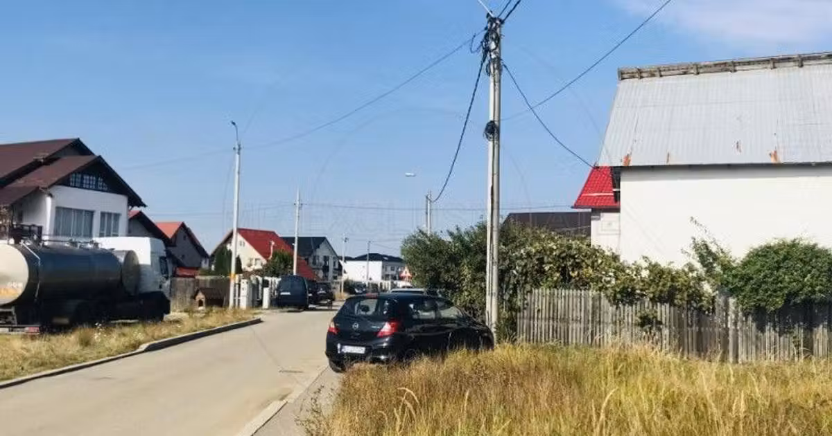 Teren Construcții intravilan de vânzare de 13880 mp, în zona Craiovei, Pitești
