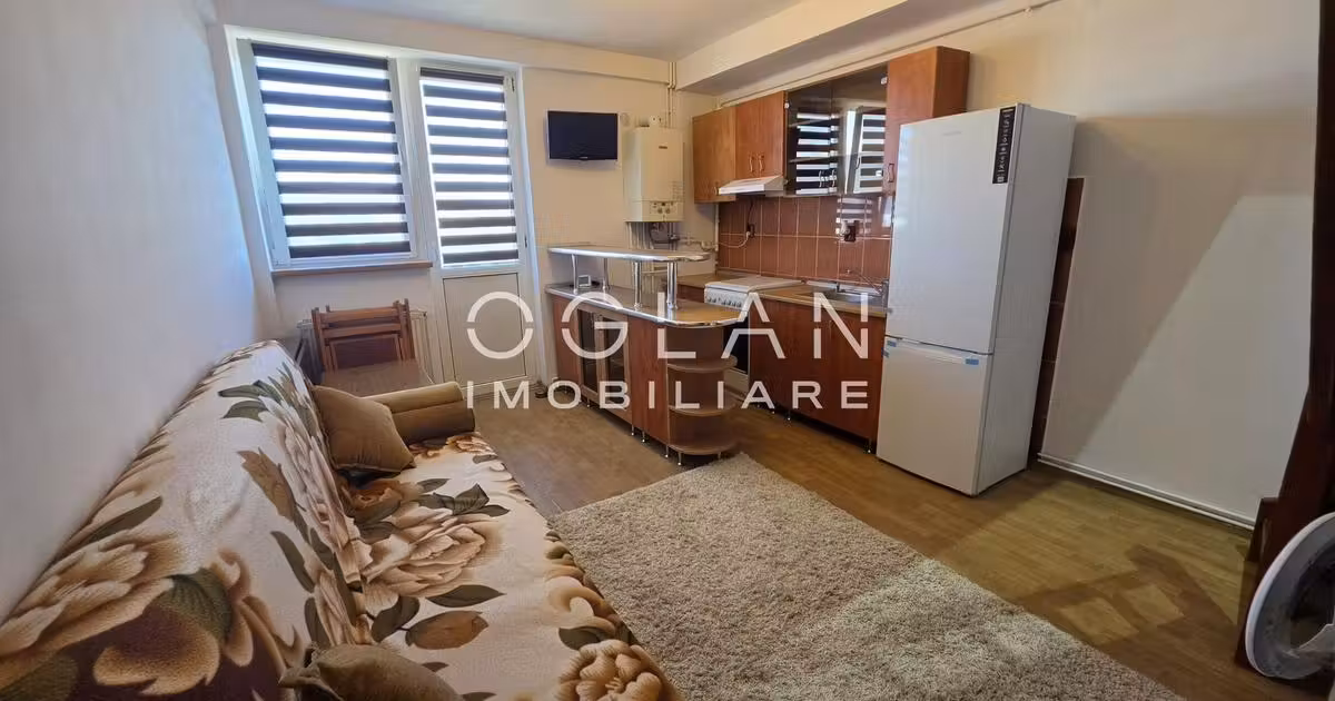 Apartament de vânzare cu 3 camere, mobilat în zona Central, Sibiu