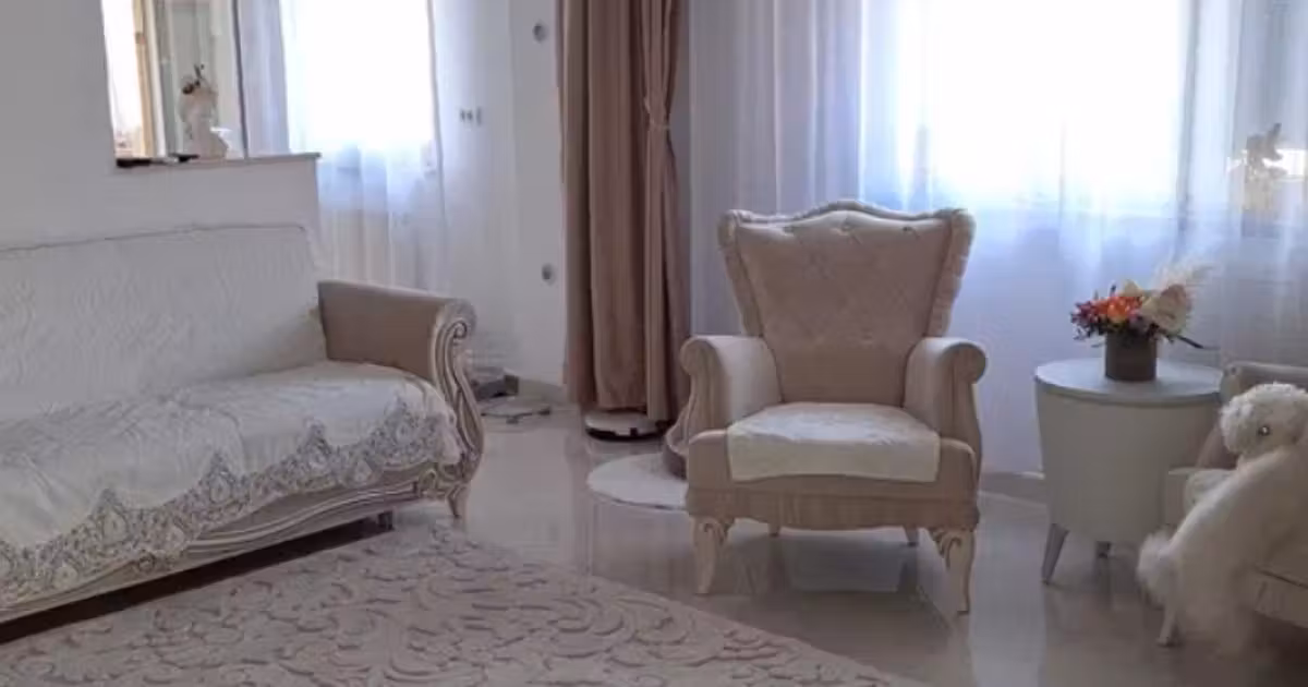 Apartament de vânzare cu 3 camere, mobilat în zona Drumul Taberei, Sector 6