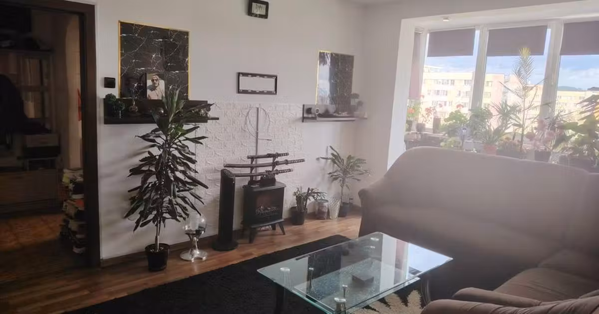 Apartament de vânzare cu 2 camere în zona Astra, Brașov