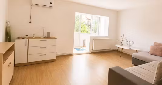 Apartament Cetate