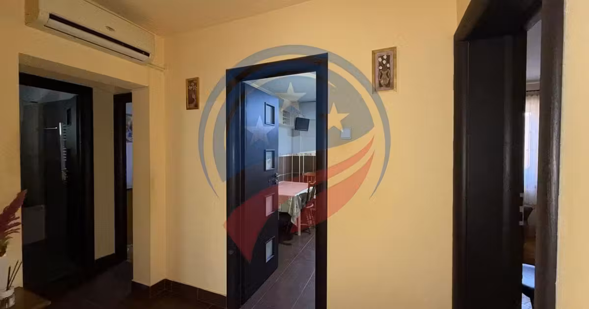 Apartament de vânzare cu 3 camere în zona Lăpuș, Craiova