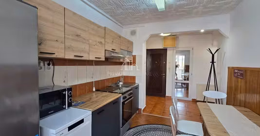 Apartament Est
