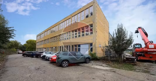 Spațiu comercial IAR