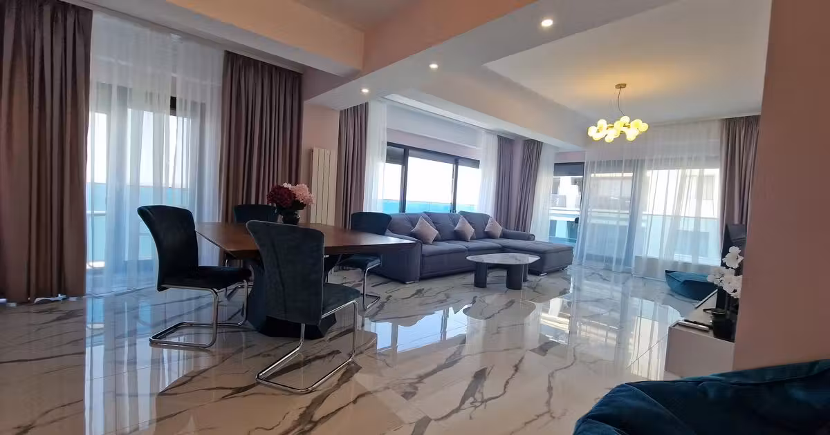 Apartament de vânzare cu 2 camere în Mamaia