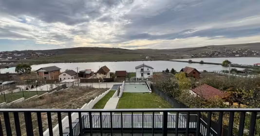 Casă Câmpenești