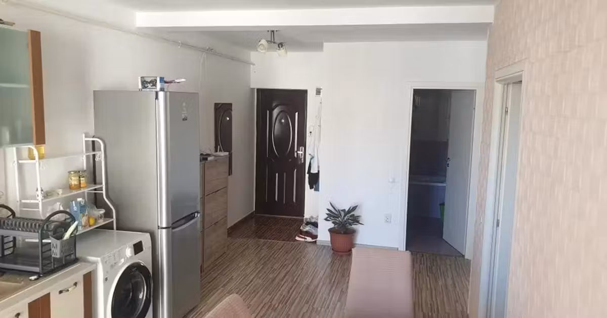 Apartament de vânzare cu 3 camere, mobilat în Florești