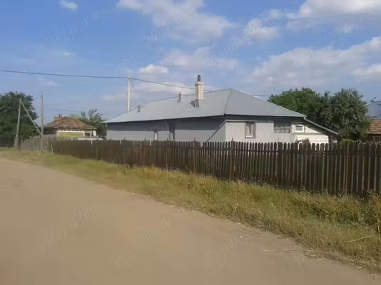 Casă Radomiresti