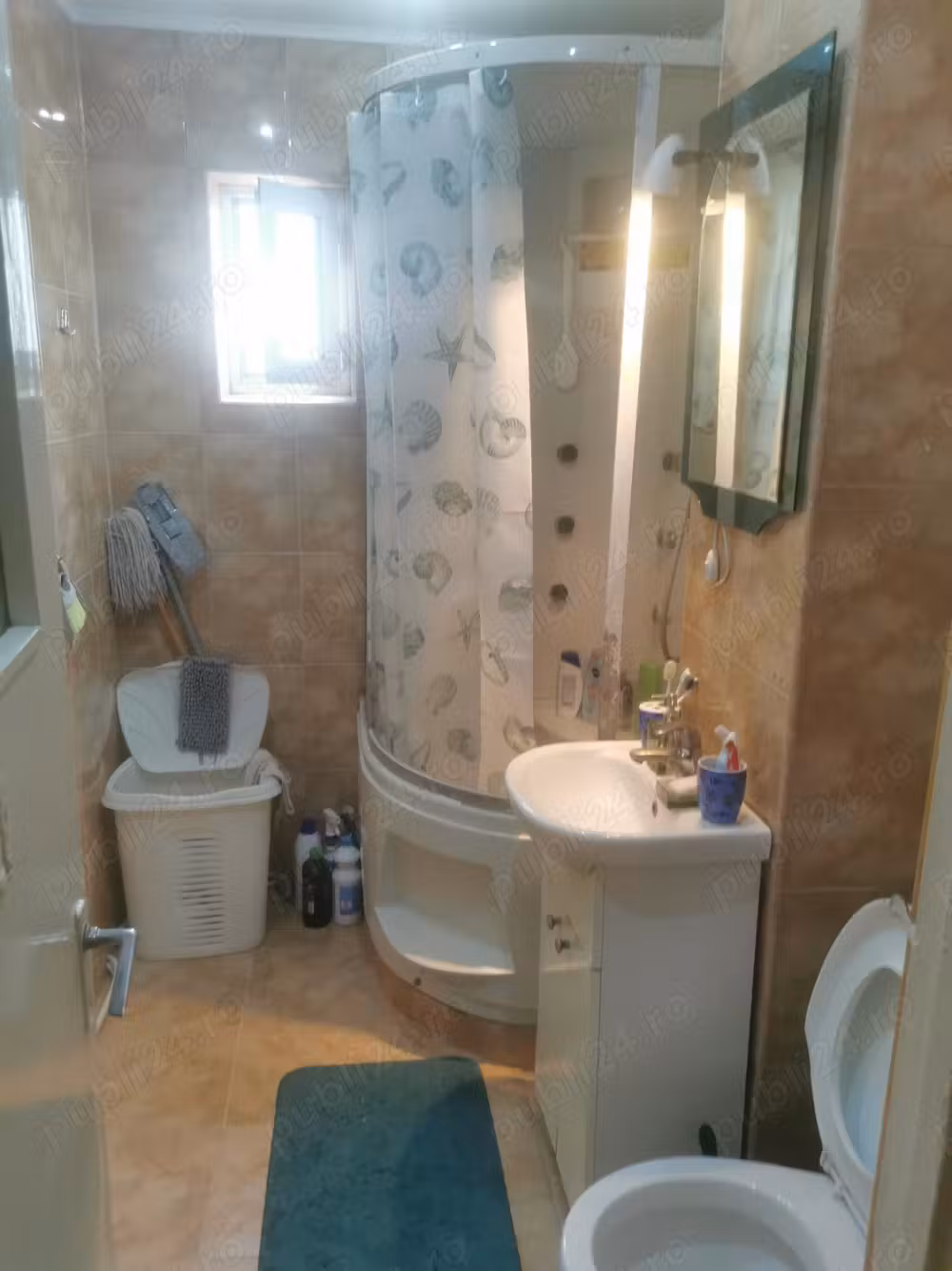 Vând apartament 3 camere