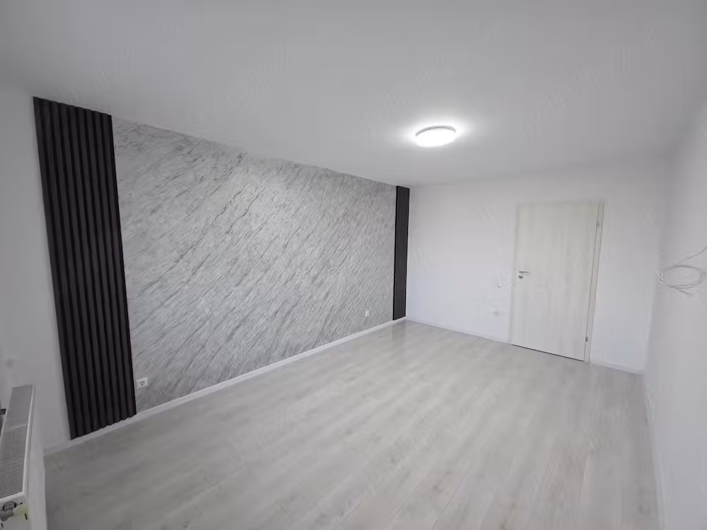 Proprietar Apartament 2 camere, renovat integral, centrală proprie, Trivale