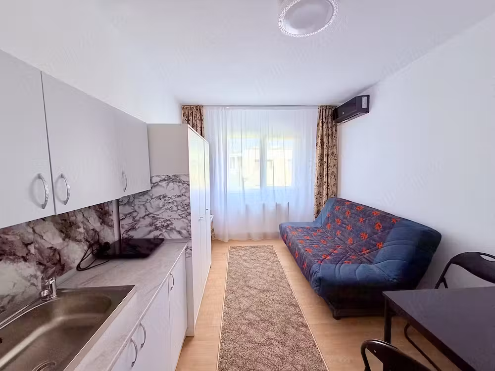 Proprietar inchiriez garsoniera renovata si utilata zona Girocului