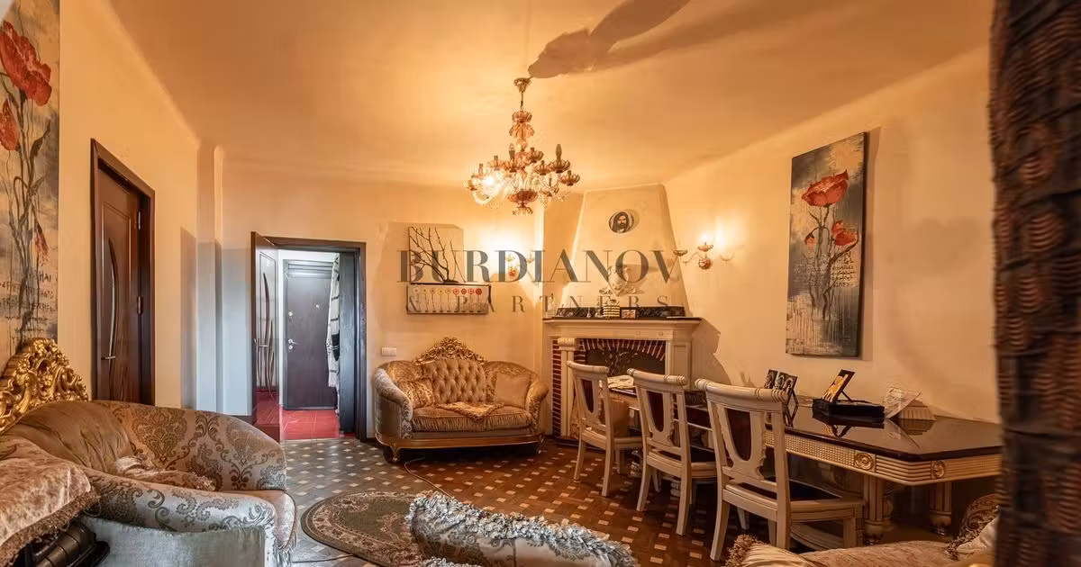 Apartament de vânzare cu 4 camere în zona Calea Călărașilor, Sector 3