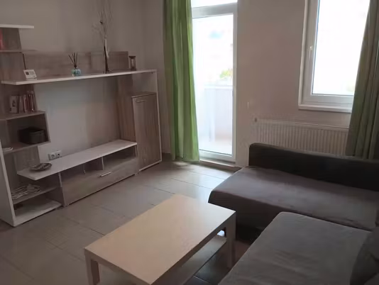 Apartament Floresti
