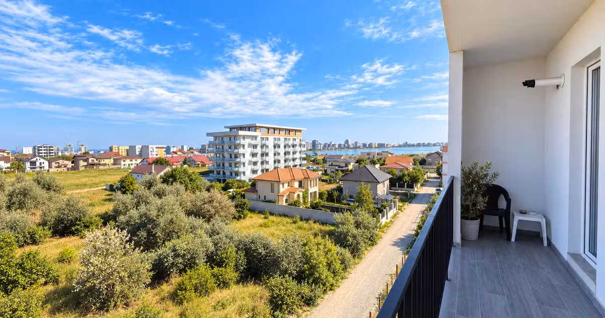 Apartament de vânzare cu 2 camere, mobilat în Mamaia-Sat