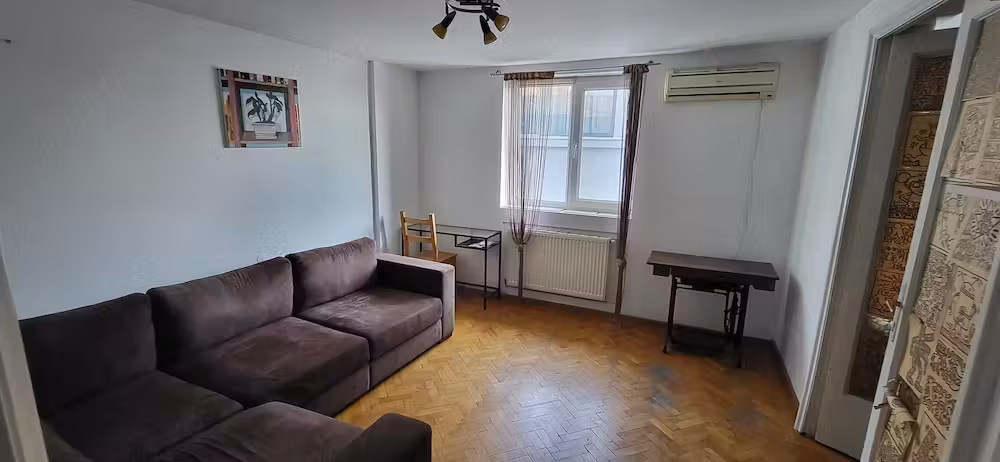 Apartament 3 camere ultra ultracentral, semidecomandat, Mosilor 126