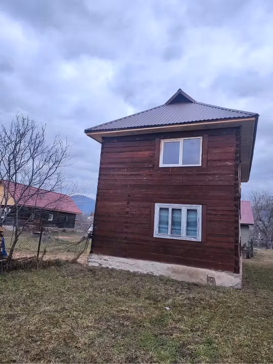 Casă Lapus