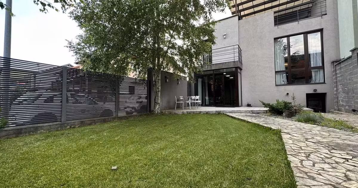 Duplex de vânzare cu 3 camere, mobilat în zona Lipovei, Timișoara