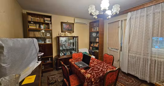 Apartament Titan