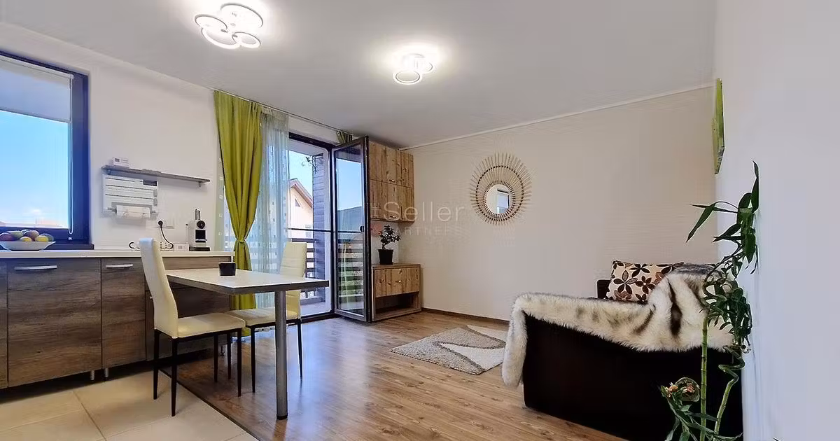 Apartament de vânzare cu 2 camere, mobilat în zona Tractorul, Brașov