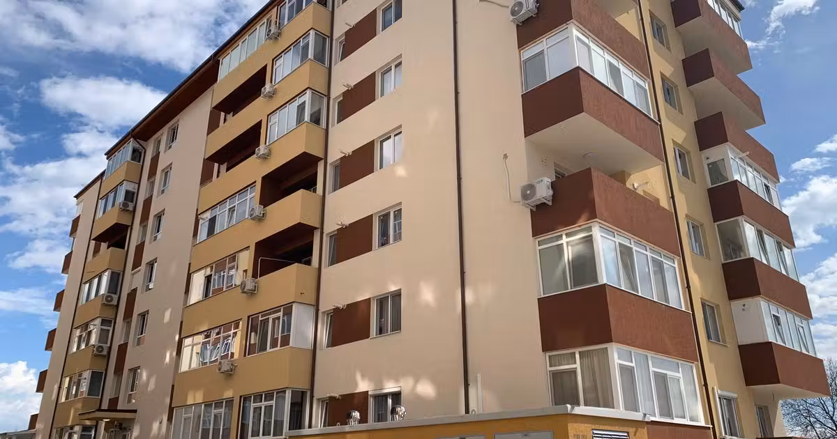 Apartament de vânzare cu 3 camere în zona Berceni, Sector 4