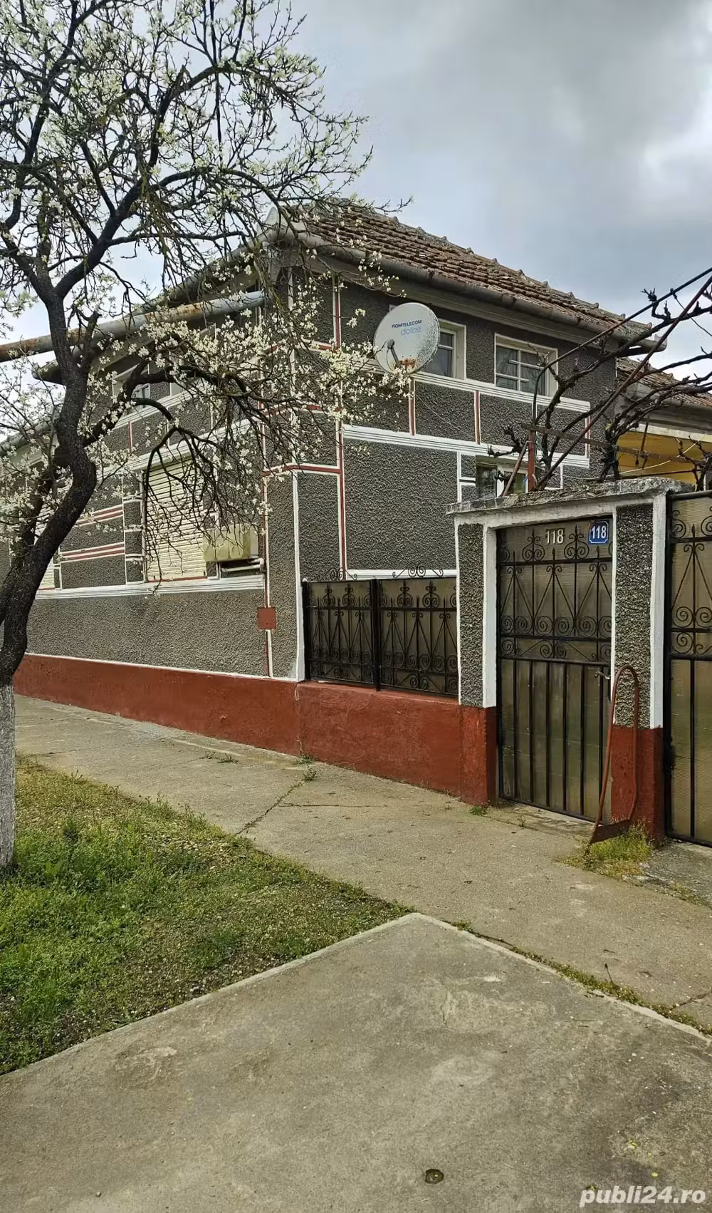 Casa de vânzare