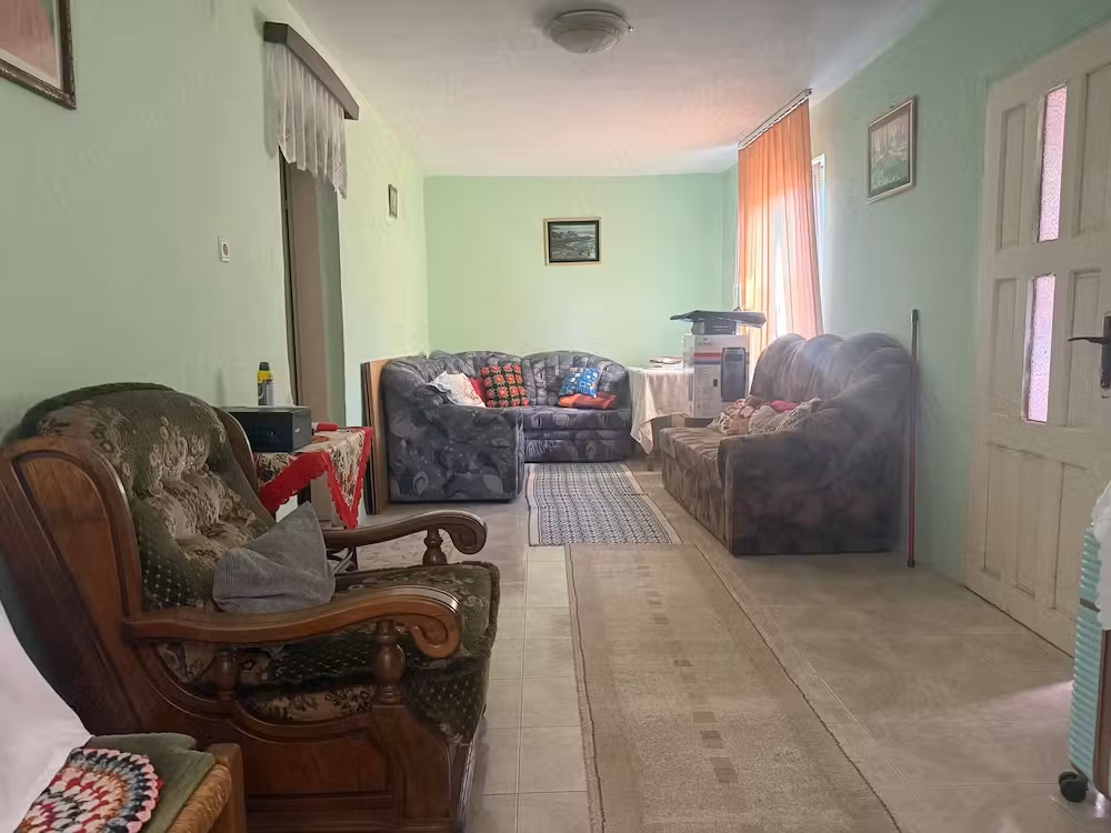 Vand Casa in Sat.Rauti Com. Uivar Judetul Timis