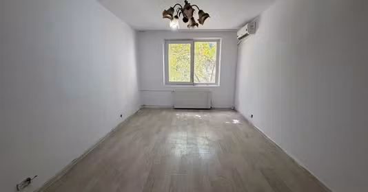 Apartament Titan