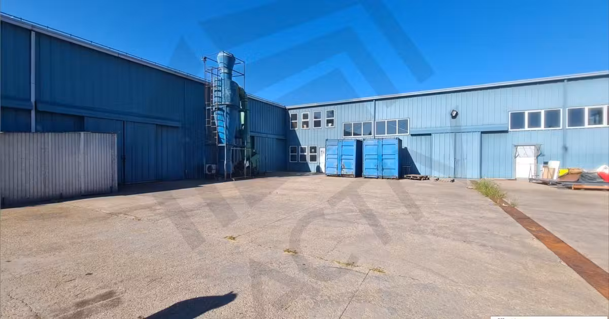 Spațiu industrial de vânzare 2836 mp în zona Exterior Sud, Sector 4