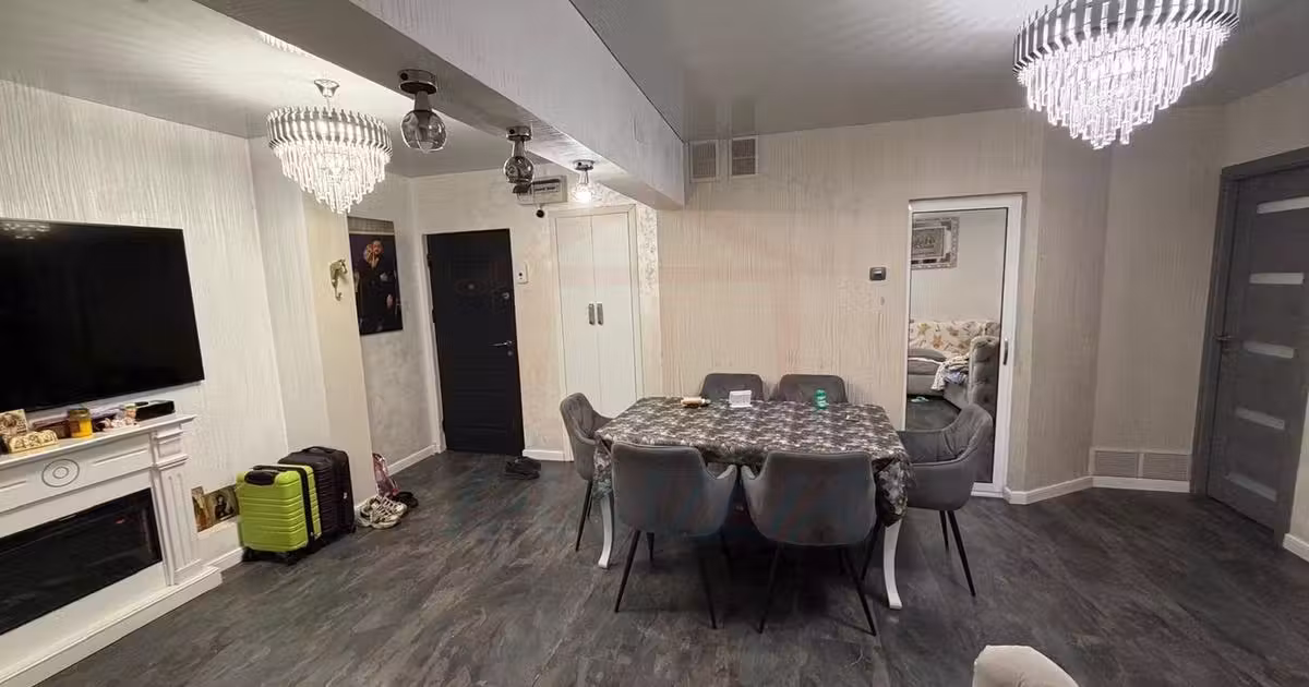 Apartament de vânzare cu 3 camere, mobilat în zona Mazepa 1, Galați