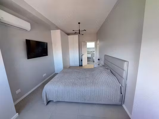 Apartament Titan