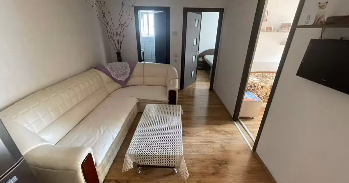 Apartament de vânzare cu 2 camere, mobilat în Florești