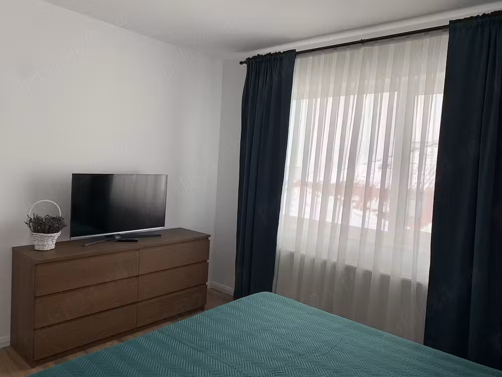 Proprietar-inchiriez apartament Buna ziua -zona Grand Hotel