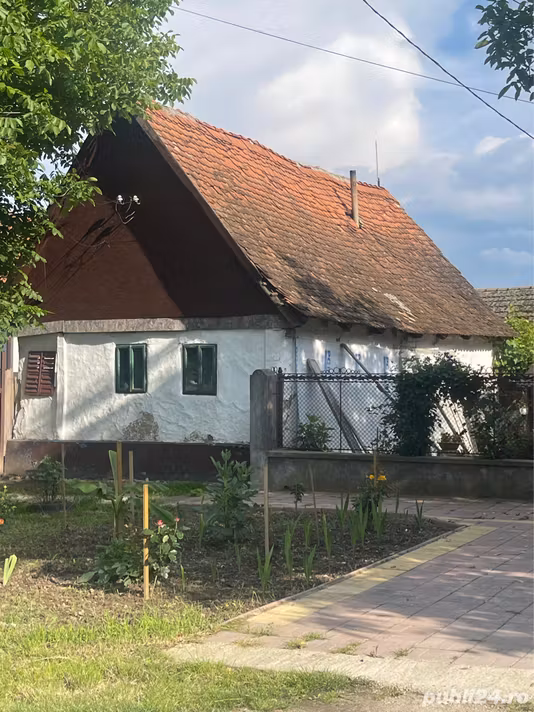 Casă Ineu