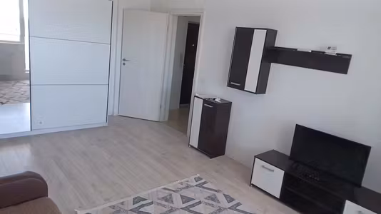 Apartament Militari
