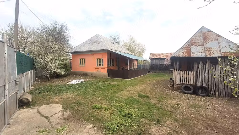 Casă de vânzare în satul Stoicești, comuna Bulzești, judetul Dolj