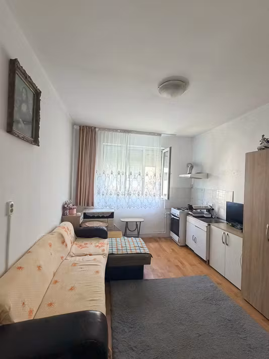 Garsonieră Turnătorie