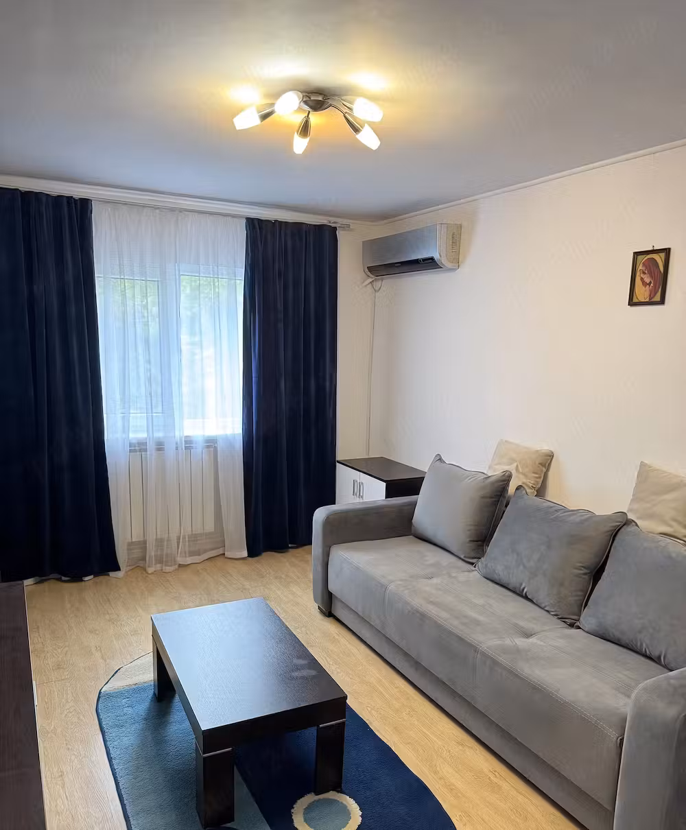 Proprietar inchiriez garsoniera cu centrala proprie, 6 minute Metrou Gorjului, Parcul Liniei 2 min