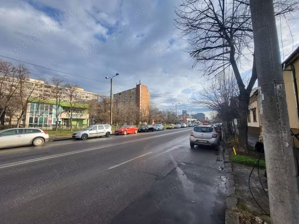 Exclusivitate! Vand jumătate casa zona Favorit!