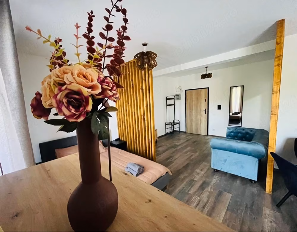 Proprietar inchiriez apartament!